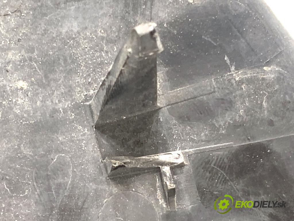 LEXUS IS sedan 2015 180 kW 200t (ASE30) 1998 úchyt nárazníka pravý přední část 52821-53040