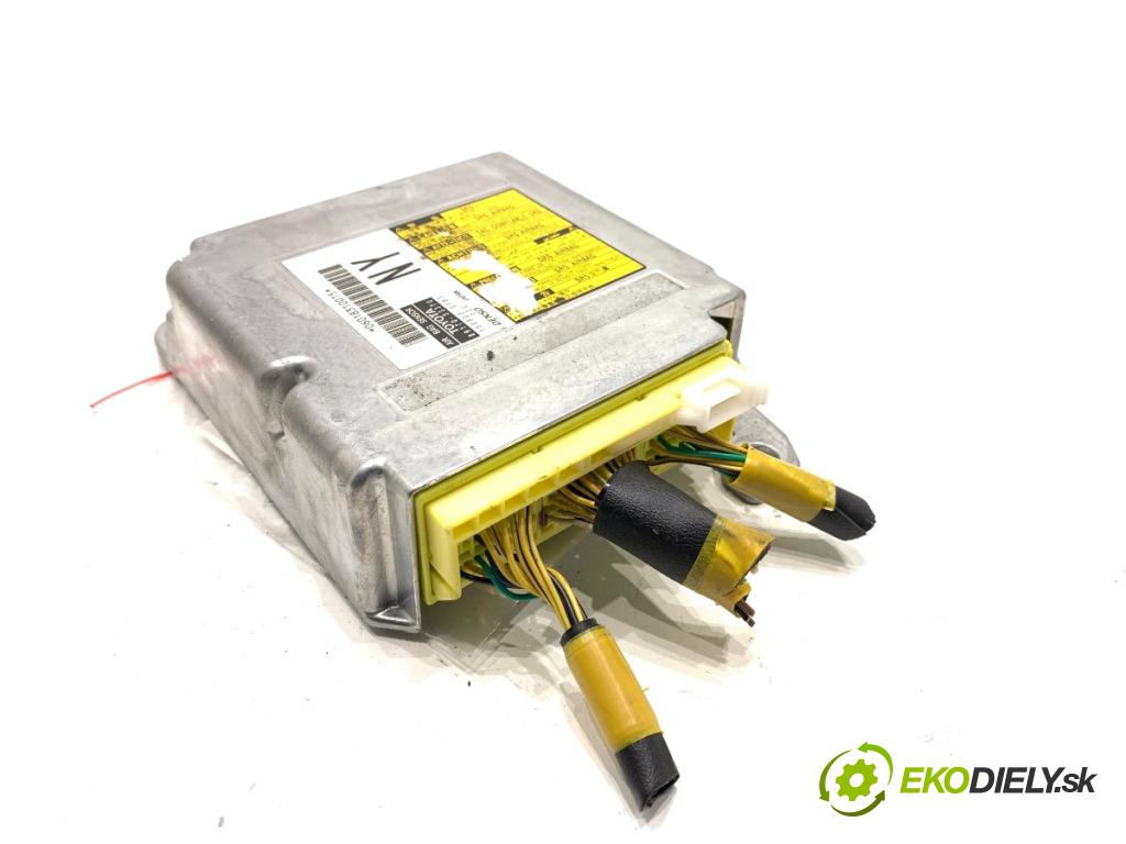 LEXUS IS sedan 2015 180 kW 200t (ASE30) 1998 senzor airbag 89170-53370 (Snímač)