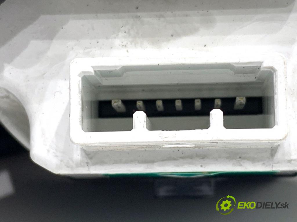 LEXUS IS sedan 2015 180 kW 200t (ASE30) 1998 displej 83910-53132 (Přístrojová deska)