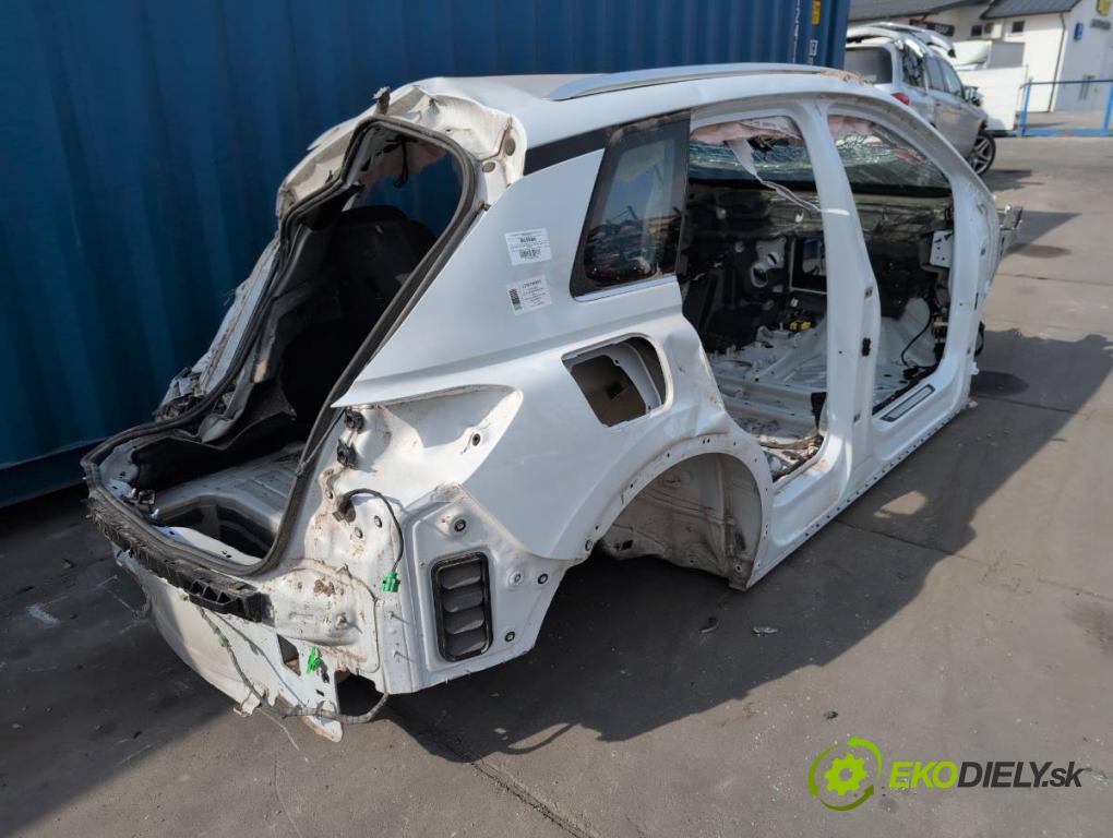 AUDI Q4 SUV 2023 150 kW 40 e-tron karoséria ČTVRŤÁK: Blatník prah strecha PODŁUŻNICA