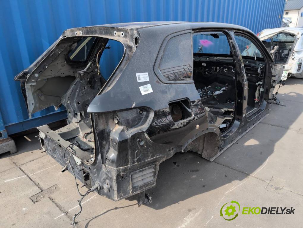 BMW G05 SUV 2020 195 kW xDrive 30 d 2993 KAROSERIA ČTVRŤÁK blatník práh střecha PODŁUŻNICA