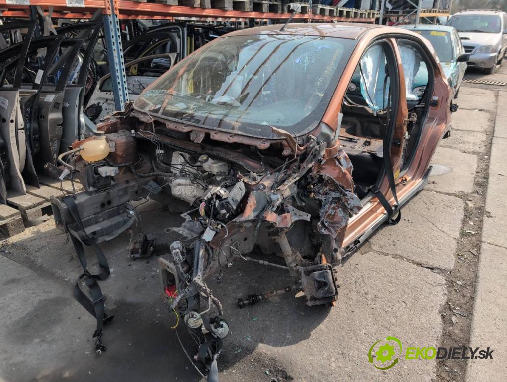 FORD KA+ liftback 2018 63 kW 1.2 1194 karoséria ČTVRŤÁK: Blatník prah strecha PODŁUŻNICA 