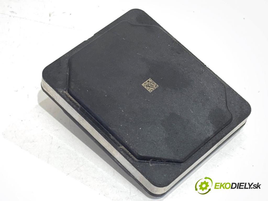 AUDI Q4 SUV 2023 150 kW 40 e-tron  RADAR: DISTRONIC 1EA907572H