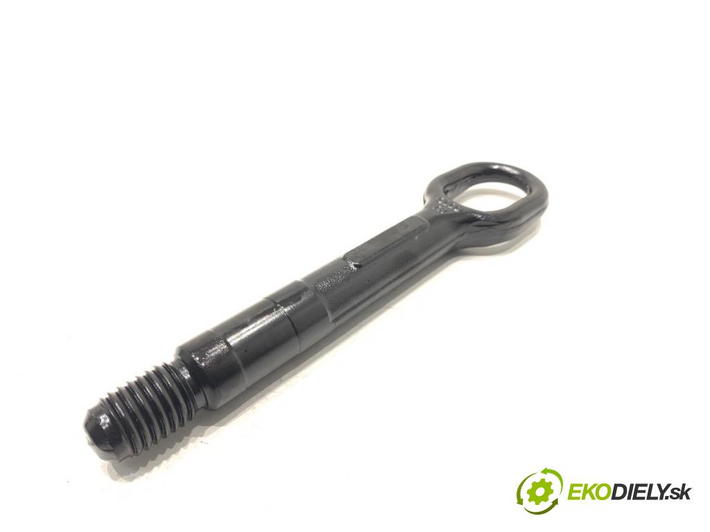 AUDI Q4 SUV 2023 150 kW 40 e-tron  ucho Hák ťažné zariadenie 4H0805615A