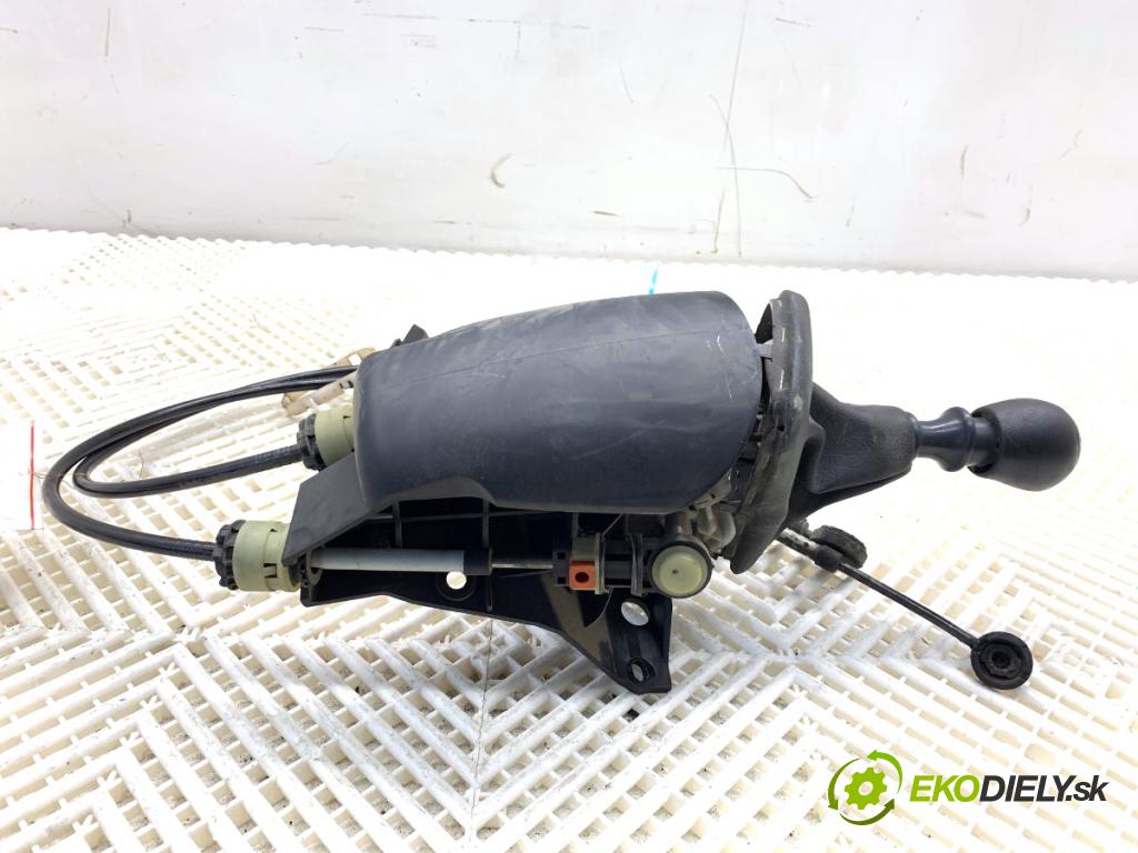 OPEL MOVANO A Autobus 2005 84 kW 2.5 DTI (JD) 2463 kulisa 8200201293 (Řadicí páka (kulisa) )