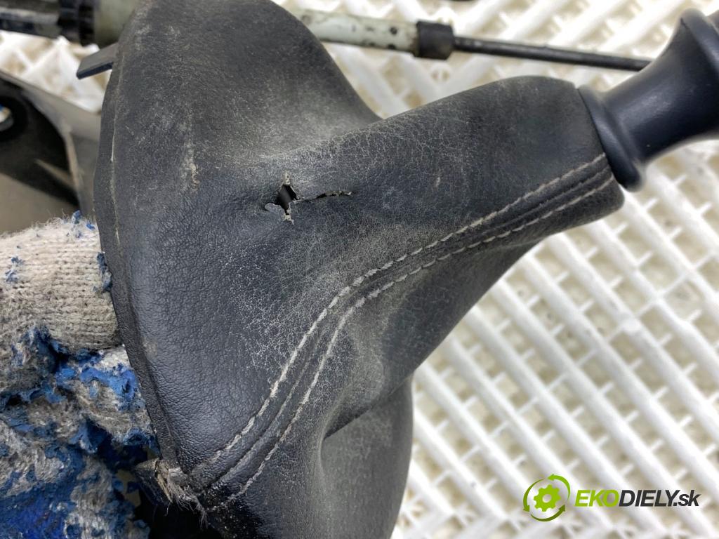 OPEL MOVANO A Autobus 2005 84 kW 2.5 DTI (JD) 2463 kulisa 8200201293 (Řadicí páka (kulisa) )