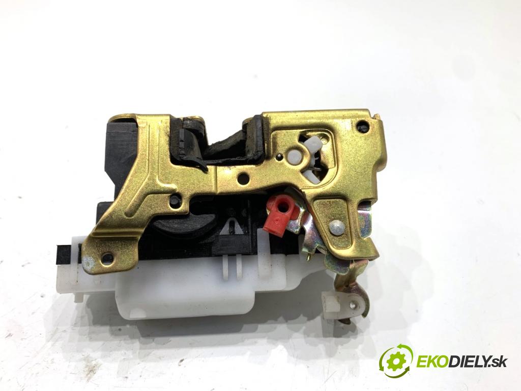 OPEL MOVANO A Autobus 2005 84 kW 2.5 DTI (JD) 2463 zámok Dvere ľavy predný