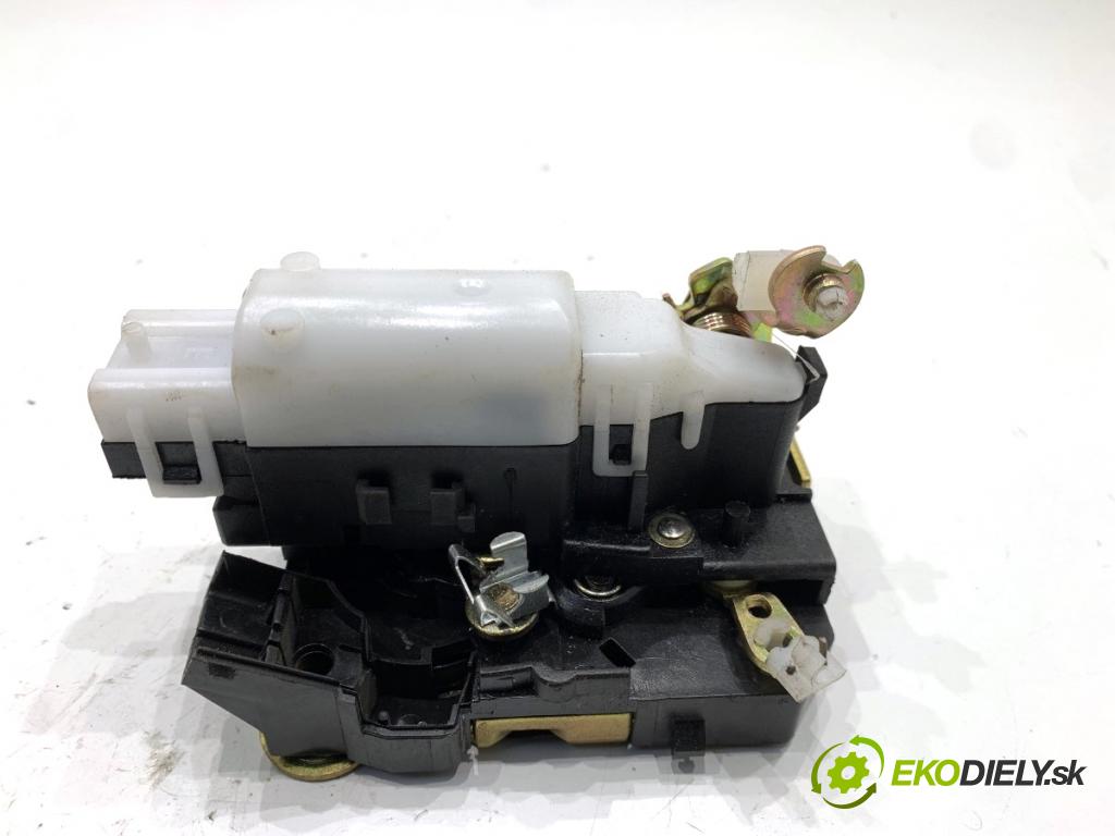 OPEL MOVANO A Autobus 2005 84 kW 2.5 DTI (JD) 2463 zámok Dvere ľavy predný