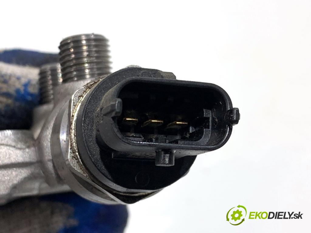 OPEL MOVANO A Autobus 2005 84 kW 2.5 DTI (JD) 2463 lišta vstřikovací 0445214142 (Vstřikovací lišta)