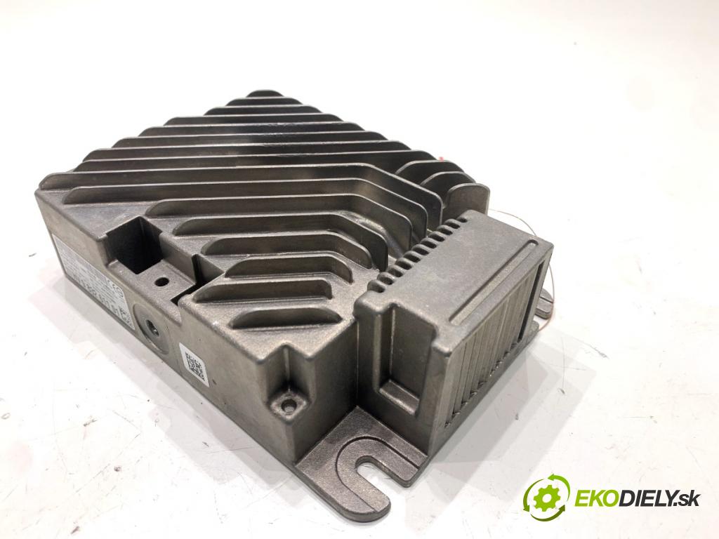 BMW G05 SUV 2020 195 kW xDrive 30 d 2993 zesilovač HARMAN: 9832611