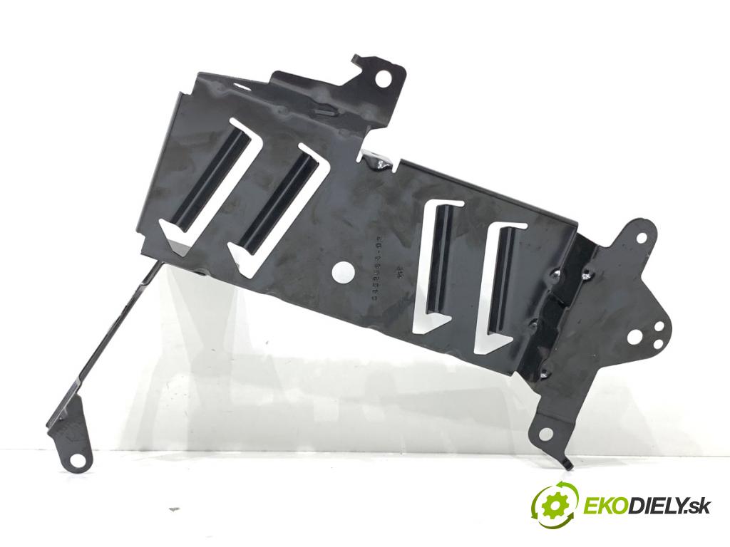 BMW G05 SUV 2020 195 kW xDrive 30 d 2993 Držiak držiak zosilovača AUDIO HARMAN: 6832598