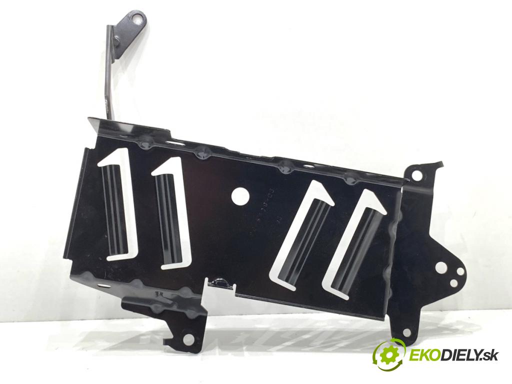 BMW G05 SUV 2020 195 kW xDrive 30 d 2993 Držiak držiak zosilovača AUDIO HARMAN: 6832598