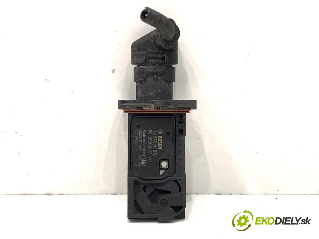 BMW G05 SUV 2020 195 kW xDrive 30 d 2993 váha vzduchu 0281006812 (Snímač hmotnosti vzduchu)