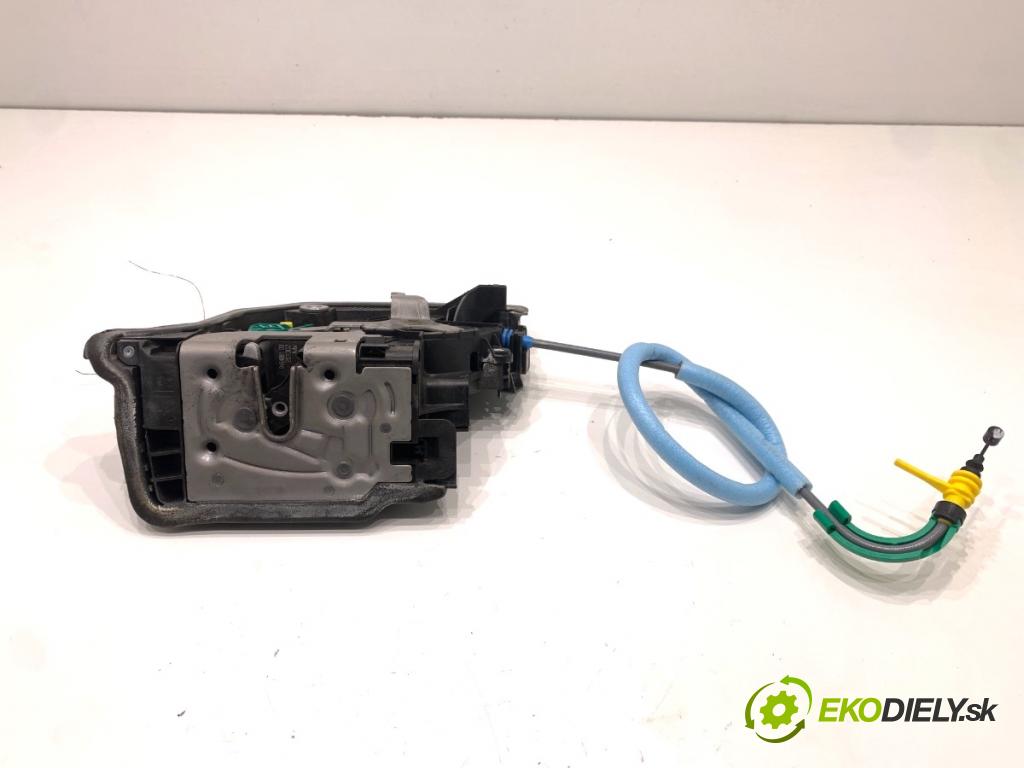 BMW G05 SUV 2020 195 kW xDrive 30 d 2993 zámok dveře levý zadní část 9464881