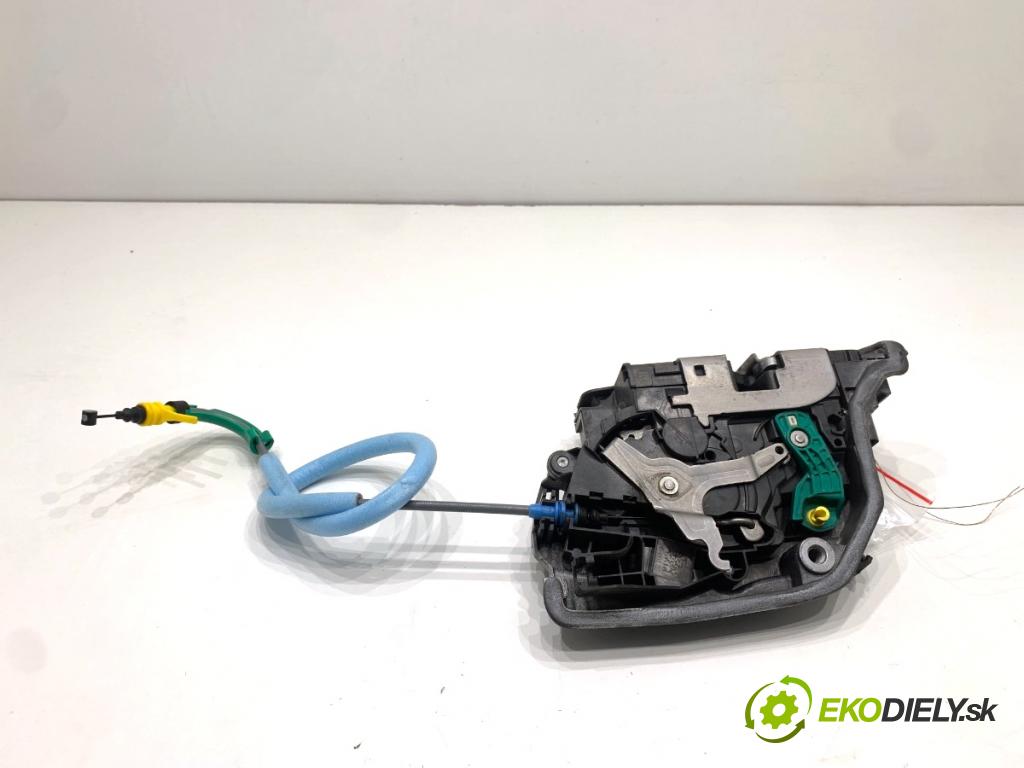 BMW G05 SUV 2020 195 kW xDrive 30 d 2993 zámok dveře levý zadní část 9464881