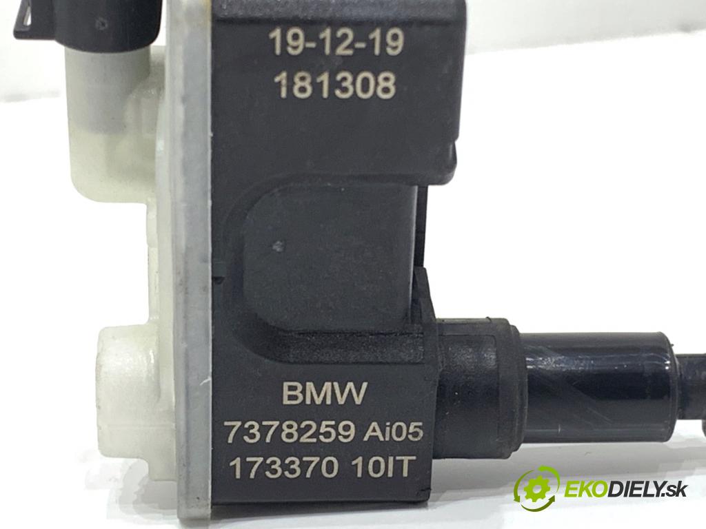 BMW G05 SUV 2020 195 kW xDrive 30 d 2993 Teleskop dvierok nádrže paliva 7378259