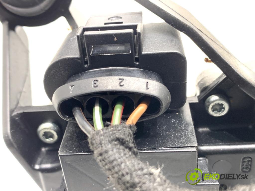 VW TOURAN nadwozie wielkoprzestrzenne (MPV) 2005 66 kW 1.9 TDI 1896 Motor stieračov zad 1T0955711