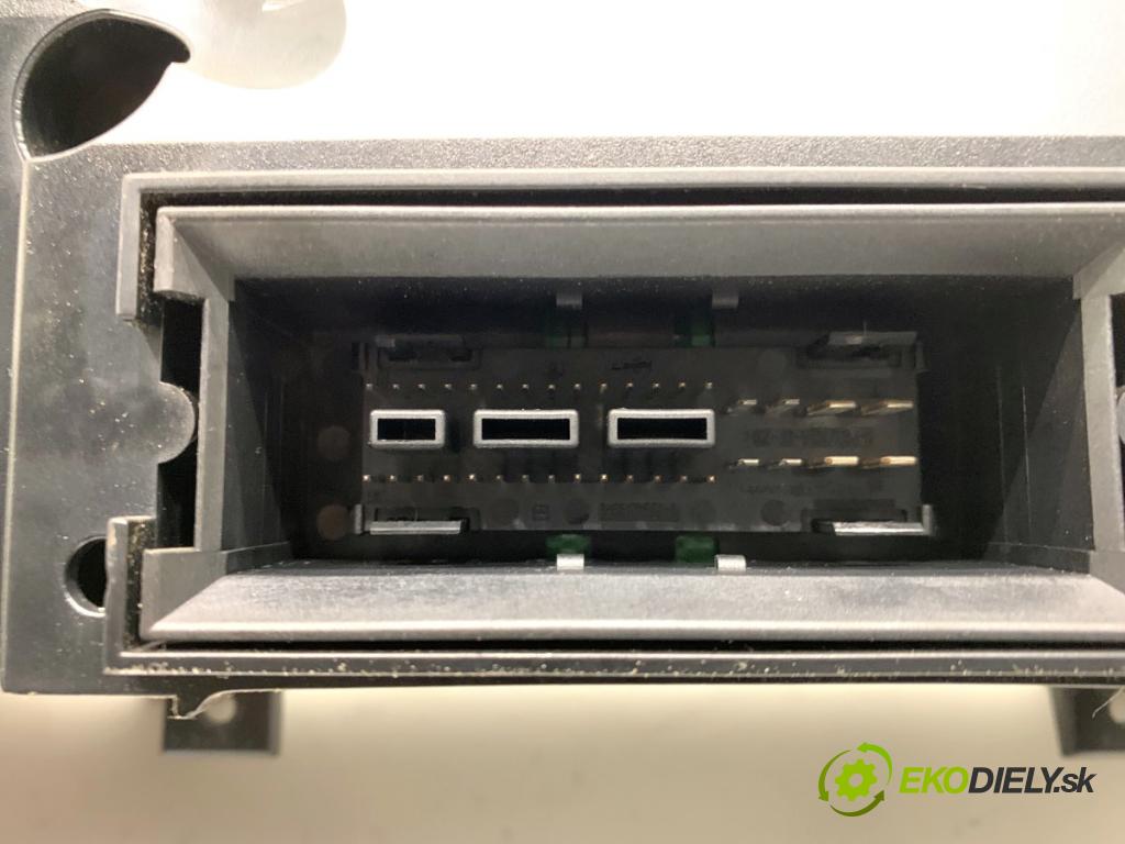 VW TOURAN nadwozie wielkoprzestrzenne (MPV) 2005 66 kW 1.9 TDI 1896 prístrojovka 1T0920861A (Přístrojová deska)