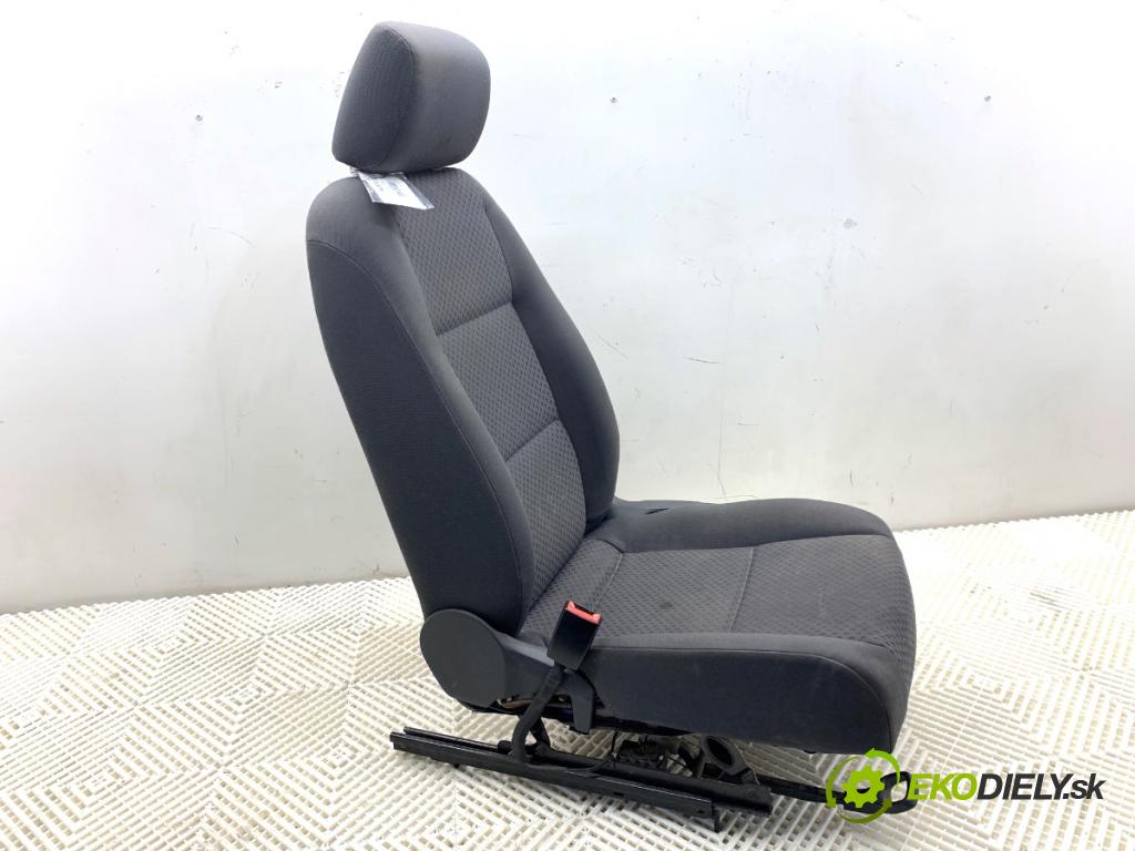 VW TOURAN nadwozie wielkoprzestrzenne (MPV) 2005 66 kW 1.9 TDI 1896 Sedadlo ľavy predný