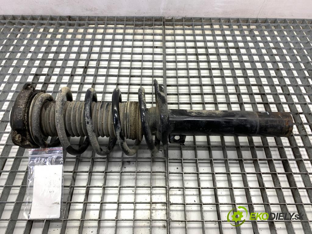 VW TOURAN nadwozie wielkoprzestrzenne (MPV) 2005 66 kW 1.9 TDI 1896 tlumič levý přední část ZE 