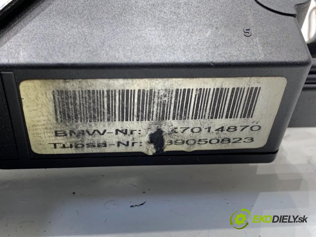 BMW E61 Kombi 2006 110 kW 520 d 1995 zámok dverí zad 7014870