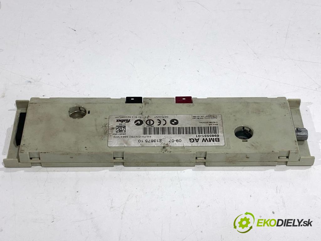 BMW E61 Kombi 2006 110 kW 520 d 1995 zesilovač 21367510 (Zesilovač)