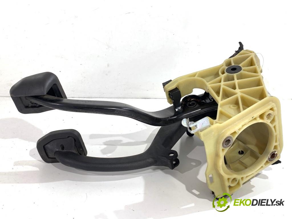 BMW E61 Kombi 2006 110 kW 520 d 1995 PEDÁL: 6769220 (Potenciometer plynového pedálu)