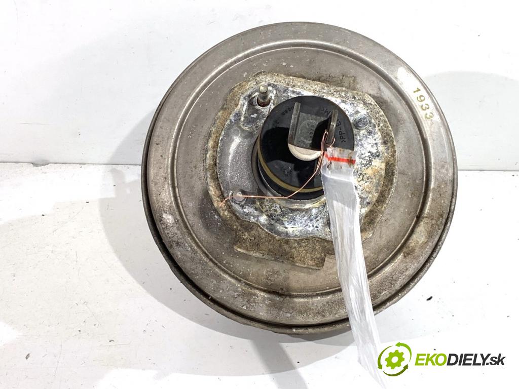 BMW E61 Kombi 2006 110 kW 520 d 1995 Posilovač bŕzd 296765937051