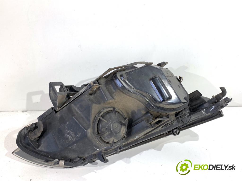 BMW E61 Kombi 2006 110 kW 520 d 1995 Svetlomet ľavy predný XENON
