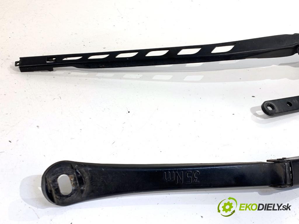 BMW E61 Kombi 2006 110 kW 520 d 1995 Rameno stierače predný 7035103