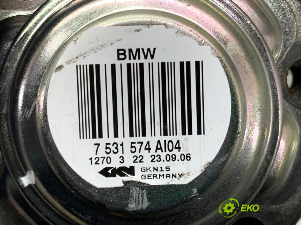 BMW E61 Kombi 2006 110 kW 520 d 1995 Poloos ľavy zad 7531574