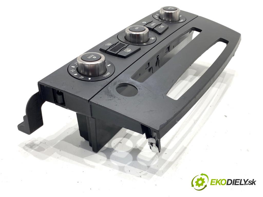 BMW E61 Kombi 2006 110 kW 520 d 1995 Panel ovládania kúrenia 9122398 (Prepínacie páčky pod volantom)