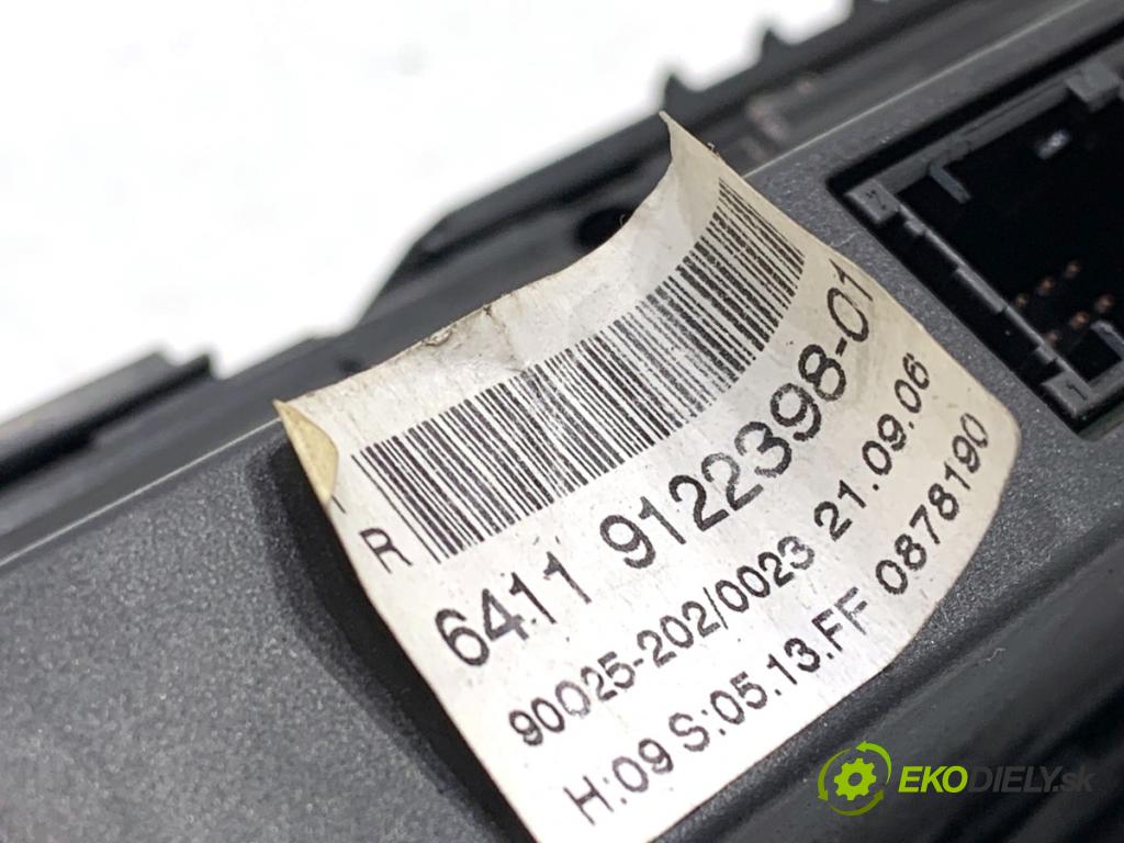 BMW E61 Kombi 2006 110 kW 520 d 1995 Panel ovládania kúrenia 9122398 (Prepínacie páčky pod volantom)