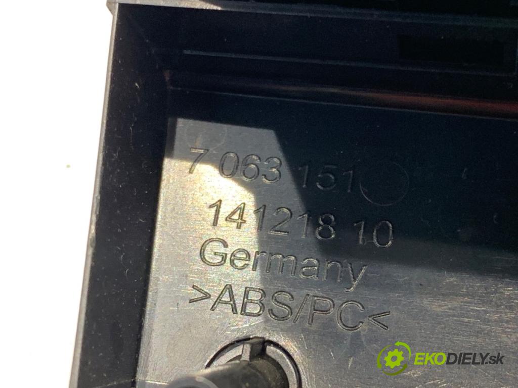 BMW E61 Kombi 2006 110 kW 520 d 1995 Panel ovládaní topení 9122398 (Páčky pod volantem)