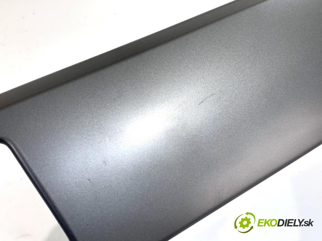 BMW E61 Kombi 2006 110 kW 520 d 1995 lišty kryt 7129233 7079442 (Lišta)