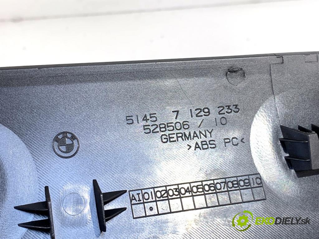 BMW E61 Kombi 2006 110 kW 520 d 1995 lišty kryt 7129233 7079442 (Lišta)