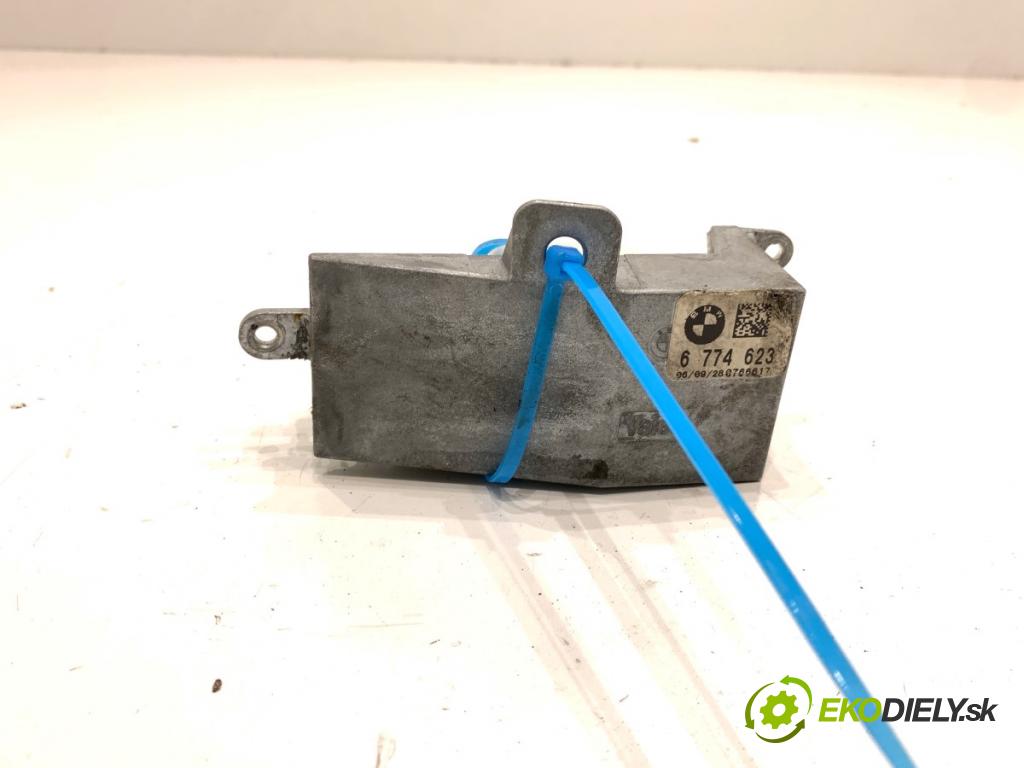 BMW E61 Kombi 2006 110 kW 520 d 1995 blokáda volantu 6774623 (Riadenie ostatné)