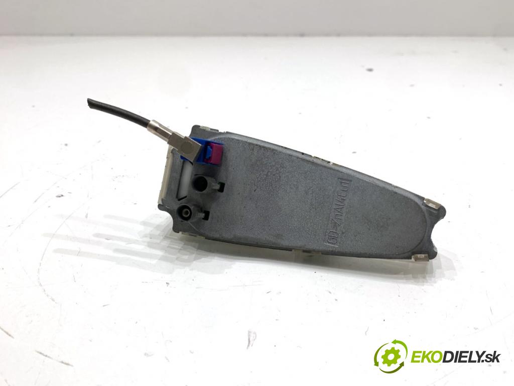 BMW E61 Kombi 2006 110 kW 520 d 1995 ANTENA 6957344