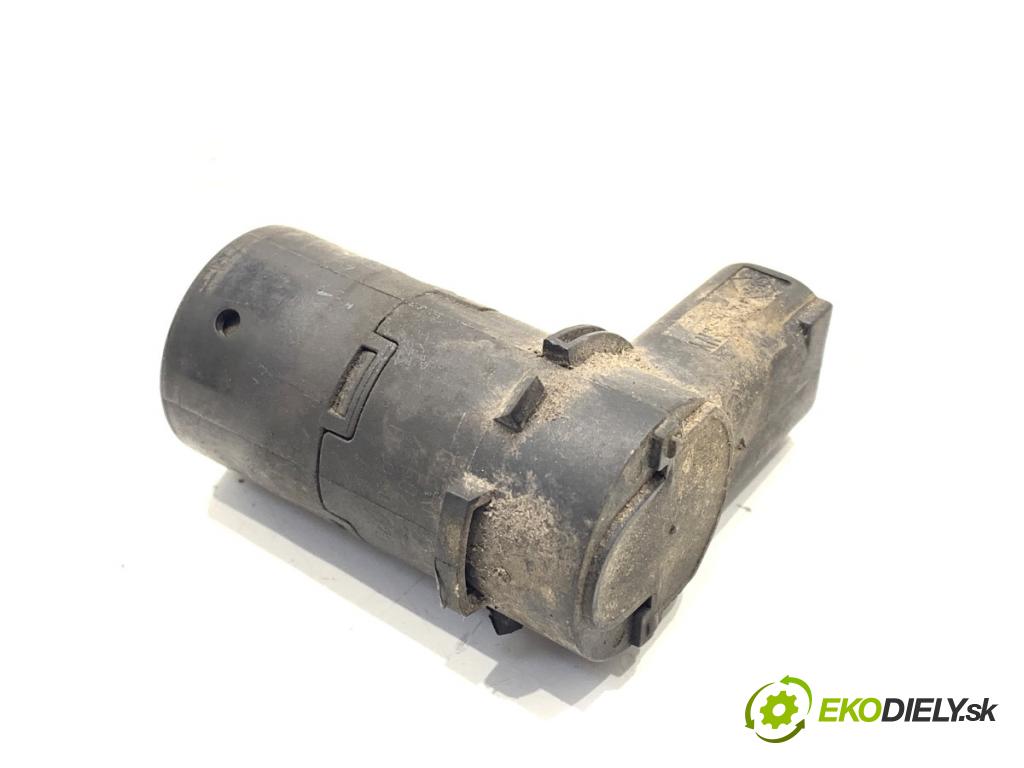 BMW E61 Kombi 2006 110 kW 520 d 1995 snímač PDC 6989105