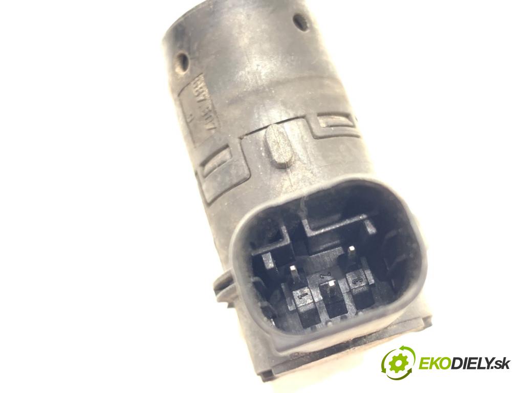BMW E61 Kombi 2006 110 kW 520 d 1995 Snímač PDC 6989105