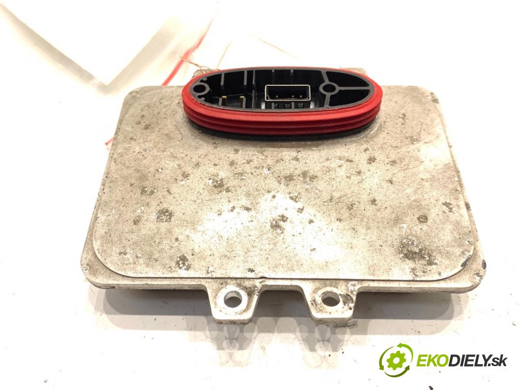 BMW E61 Kombi 2006 110 kW 520 d 1995 měnič XENON 5DV009000-00 (Řídící jednotka xenonu)