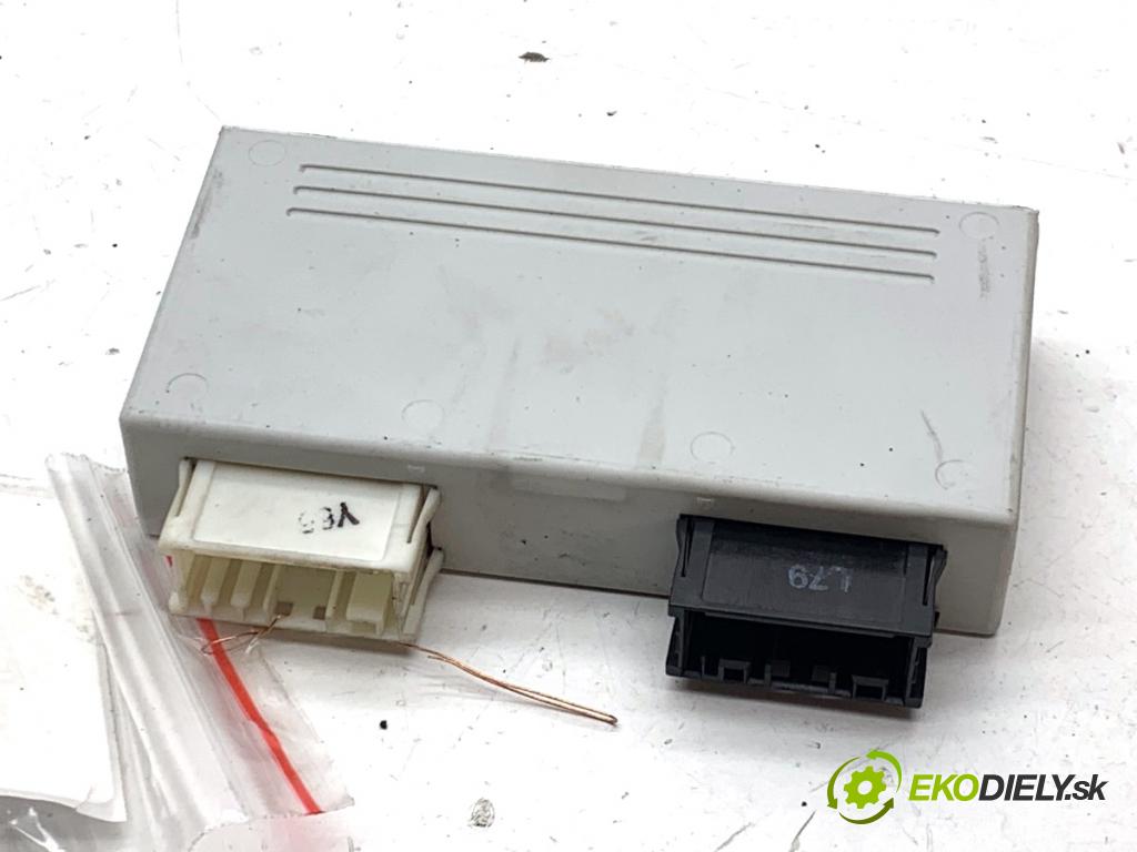 BMW E61 Kombi 2006 110 kW 520 d 1995 Modul strešného okna 9129019