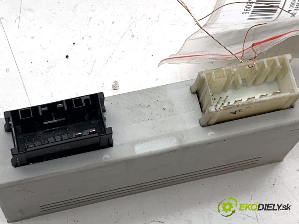 BMW E61 Kombi 2006 110 kW 520 d 1995 Modul strešného okna 9129019