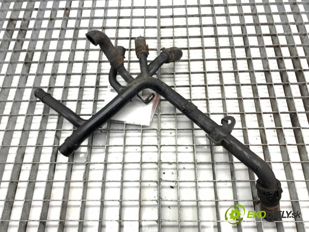 VW TRANSPORTER T5 Autobus 2015 103 kW 2.0 TDI 1968 Rozdeľovač vody 03L121064G