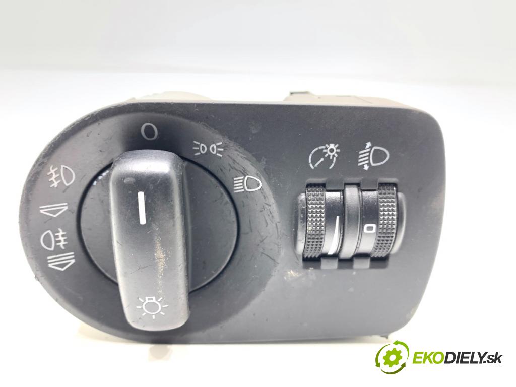 AUDI A3 8P liftback 2005 147 kW 2.0 TFSI quattro 1984 spínač světel 8P1941531Q