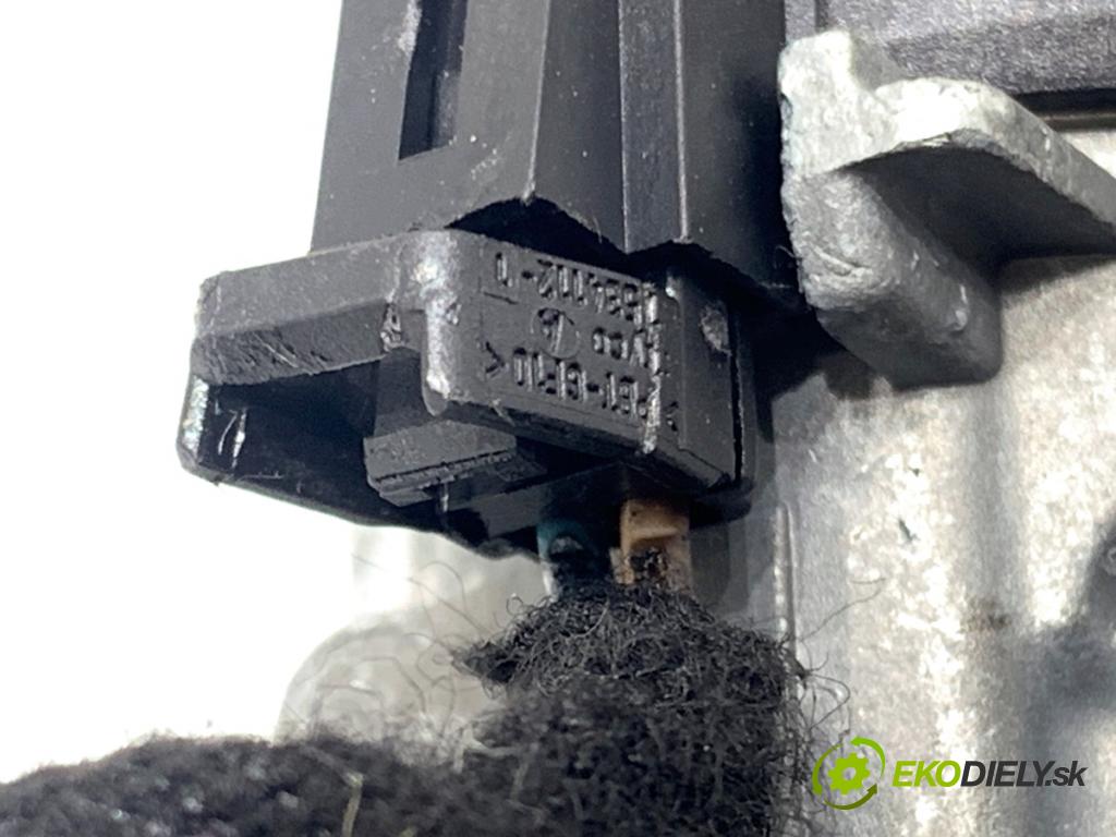 AUDI A3 8P liftback 2005 147 kW 2.0 TFSI quattro 1984 spínačka 1K0905851B (Spínací skříňka)