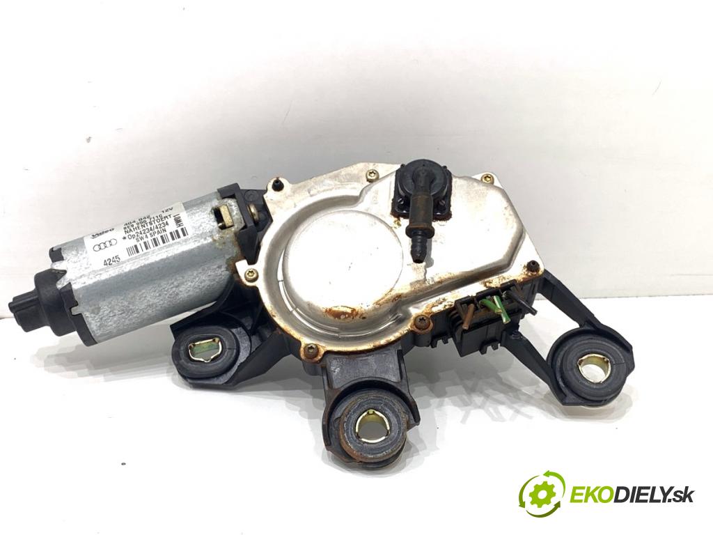 AUDI A3 8P liftback 2005 147 kW 2.0 TFSI quattro 1984 Motor stieračov zad 8E9955711C