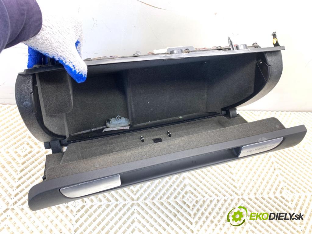 AUDI A3 8P liftback 2005 147 kW 2.0 TFSI quattro 1984 Priehradka, kastlík spolujazdca 8P1857035G (Priehradka (kastlík))