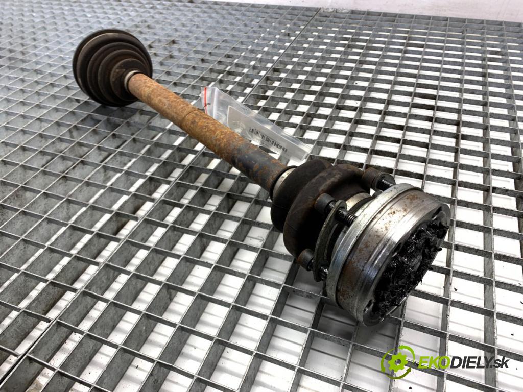 AUDI A3 8P liftback 2005 147 kW 2.0 TFSI quattro 1984 poloos pravý přední část