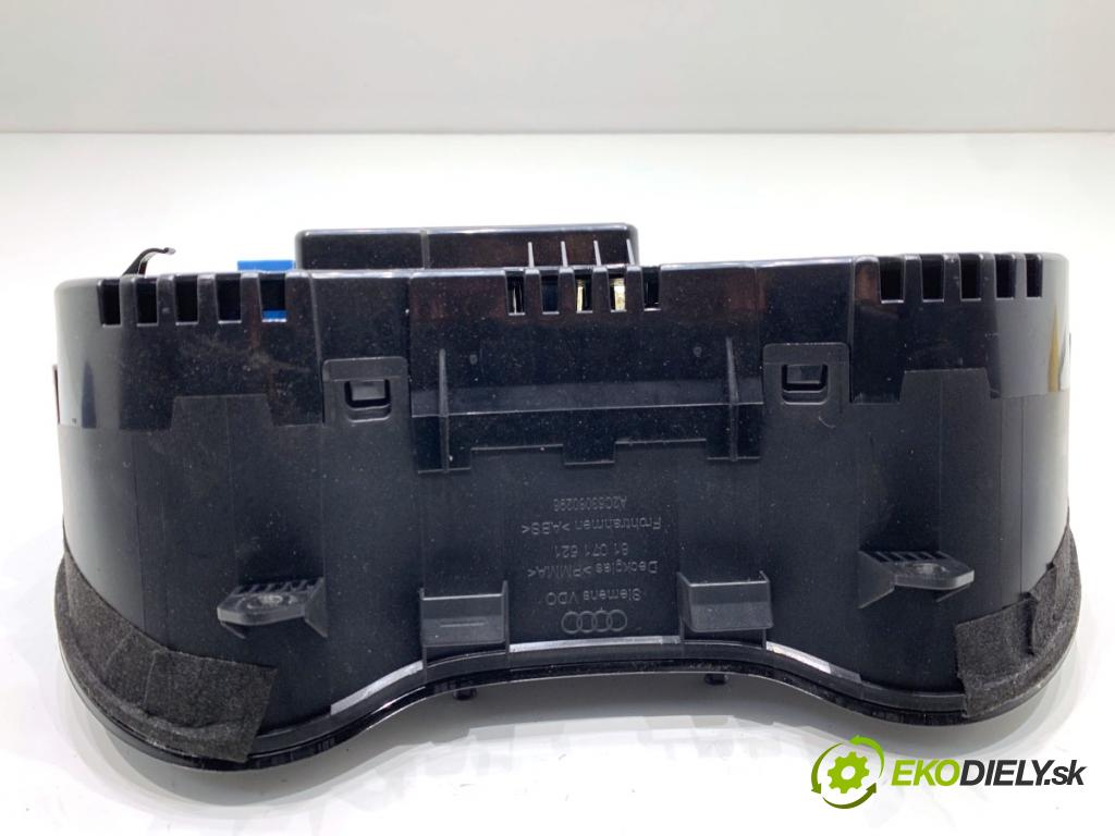 AUDI A3 8P liftback 2005 147 kW 2.0 TFSI quattro 1984 Prístrojovka 8P0920930T (Prístrojová doska)